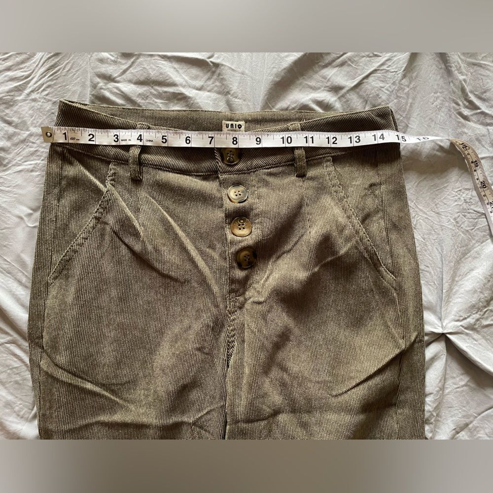 4 Button Olive Khaki Green Corduroy Cropped Ankle Pants Medium - Picture 2 of 9